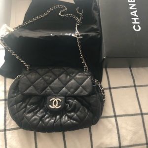 AUTHENTIC CHANEL QUILTED LEATHER HANDBAG CHAIN